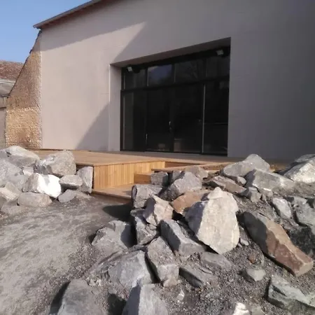 De Charme Avec Piscine Interieure Dom wakacyjny *