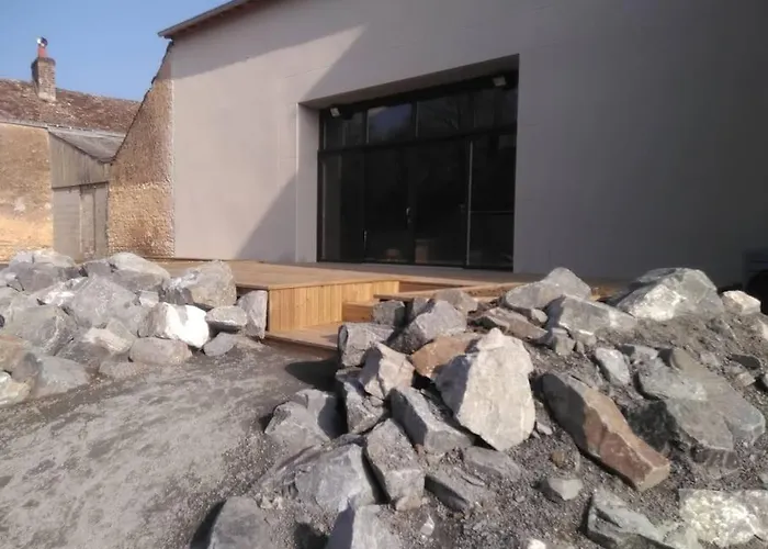 De Charme Avec Piscine Interieure בית נופש *